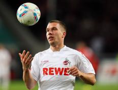 开云体育APP下载-亚洲之光闪耀，久保建英一传一射助乌克兰正面击溃秘鲁