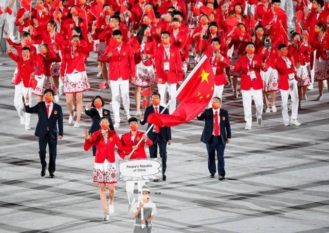 开云体育入口-足坛霸主中国队实现壮举，斩获赛场胜利的简单介绍