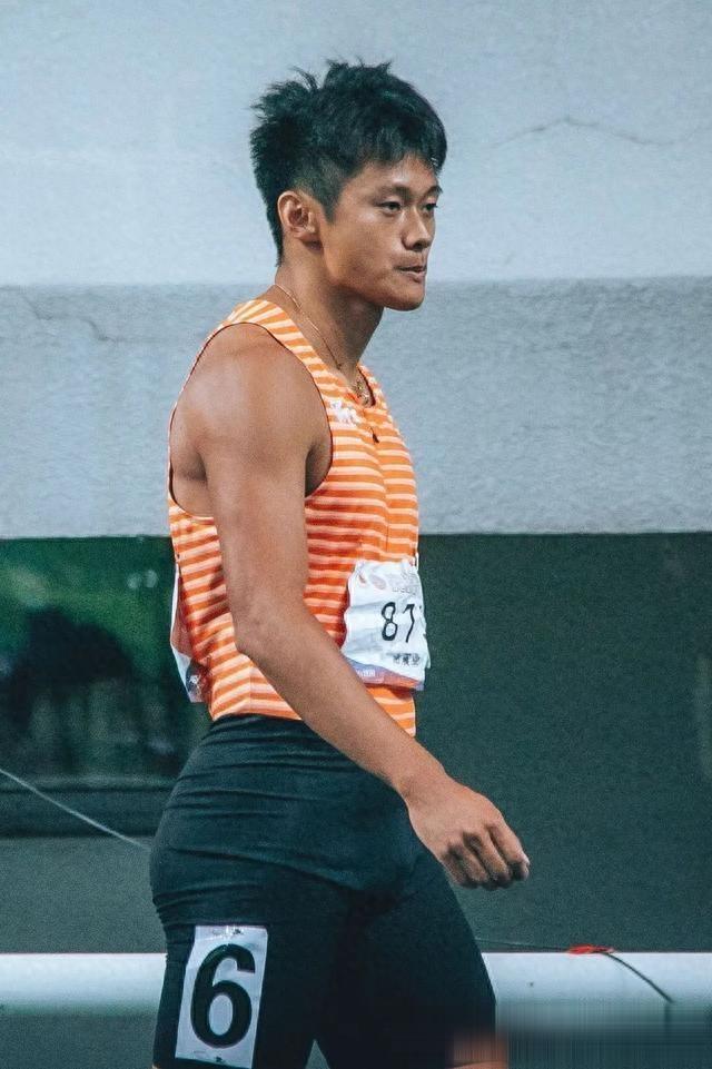 开云体育app-奋力追赶！运动员身手敏捷夺冠的简单介绍