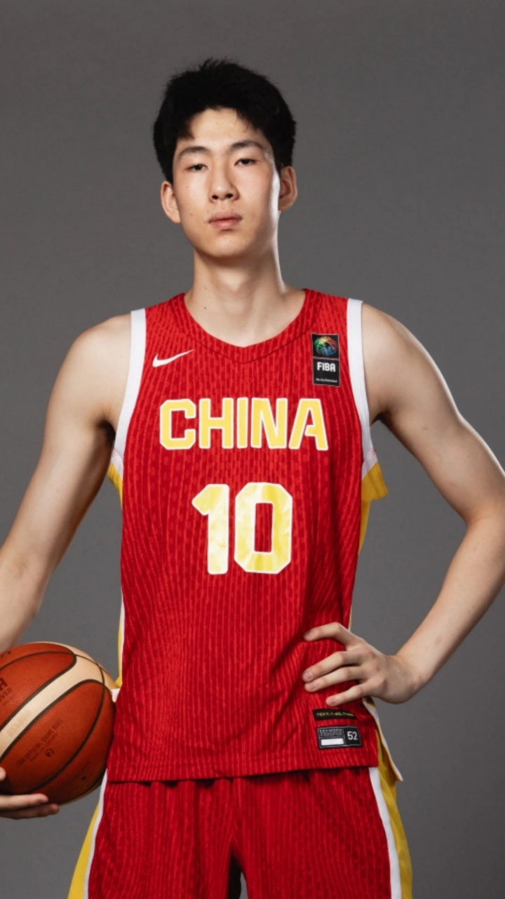 开云下载-大连一方防守稳固，对手难以突破