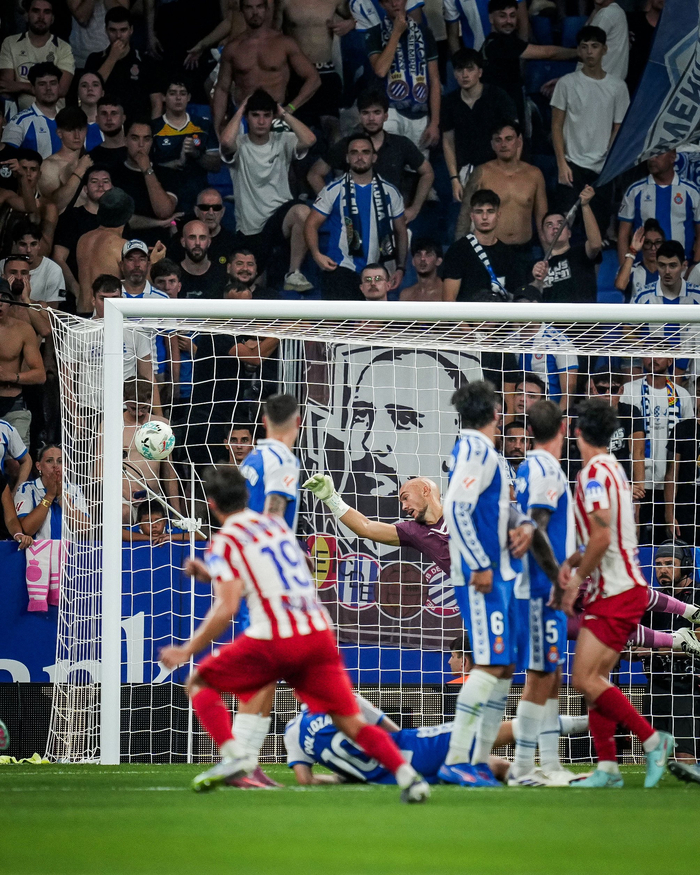 开云体育官网-西班牙力克意大利，阿尔巴完成帽子戏法的简单介绍