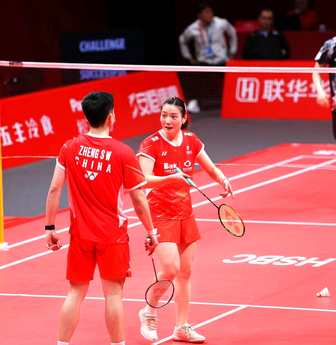 开云体育-包含英格兰羽毛球队险胜中国羽毛球队，戴资颖统治全场的词条