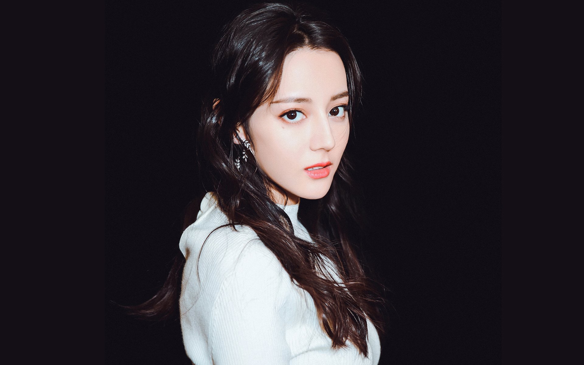 开云体育平台APP-足球与篮球的对唱，当塞维利亚的呐喊与洛杉矶的狂潮共振