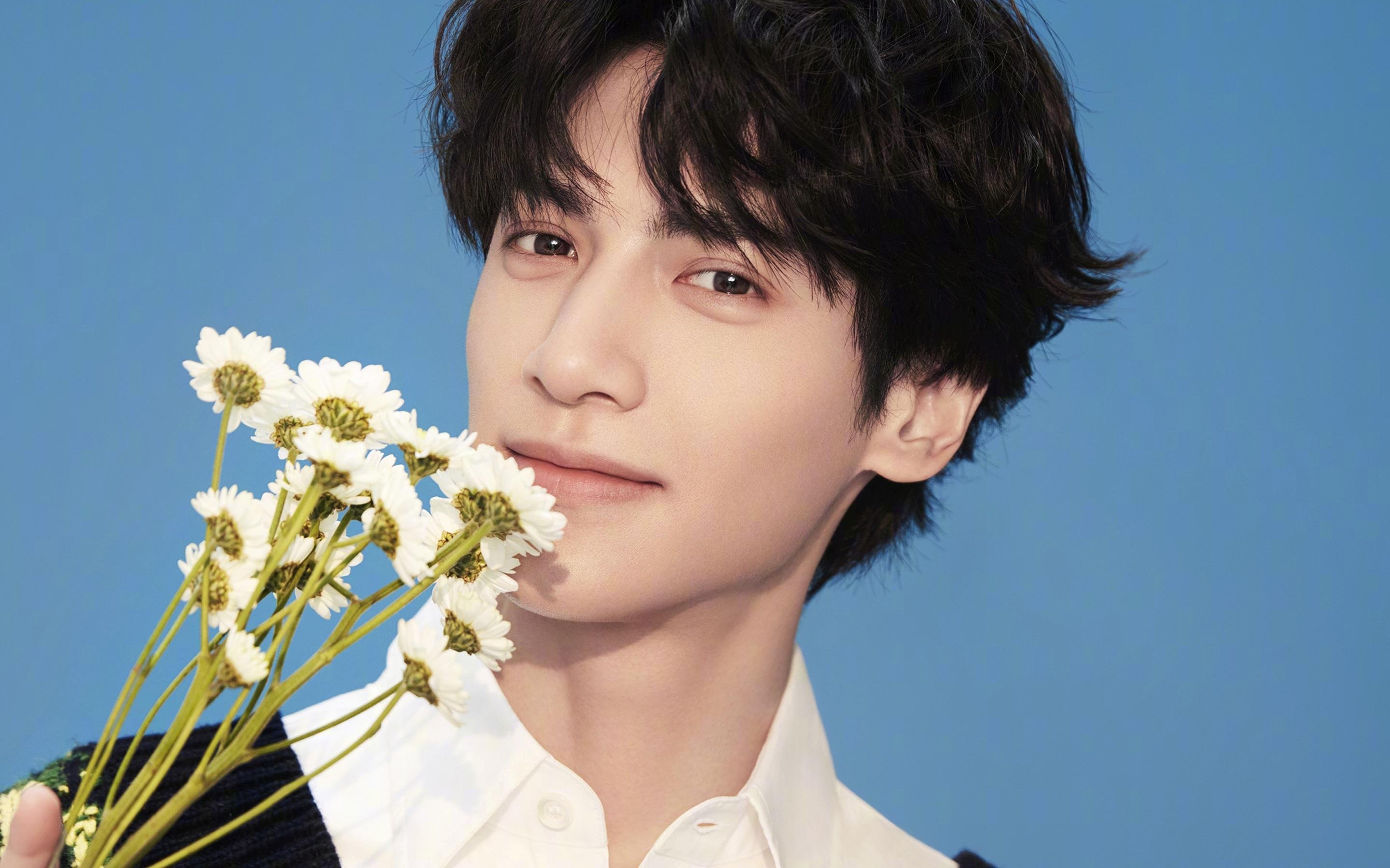 开云体育中国-东方巨龙与北境狼群，广厦的压迫性攻势，克莱在奥运战场的关键时刻