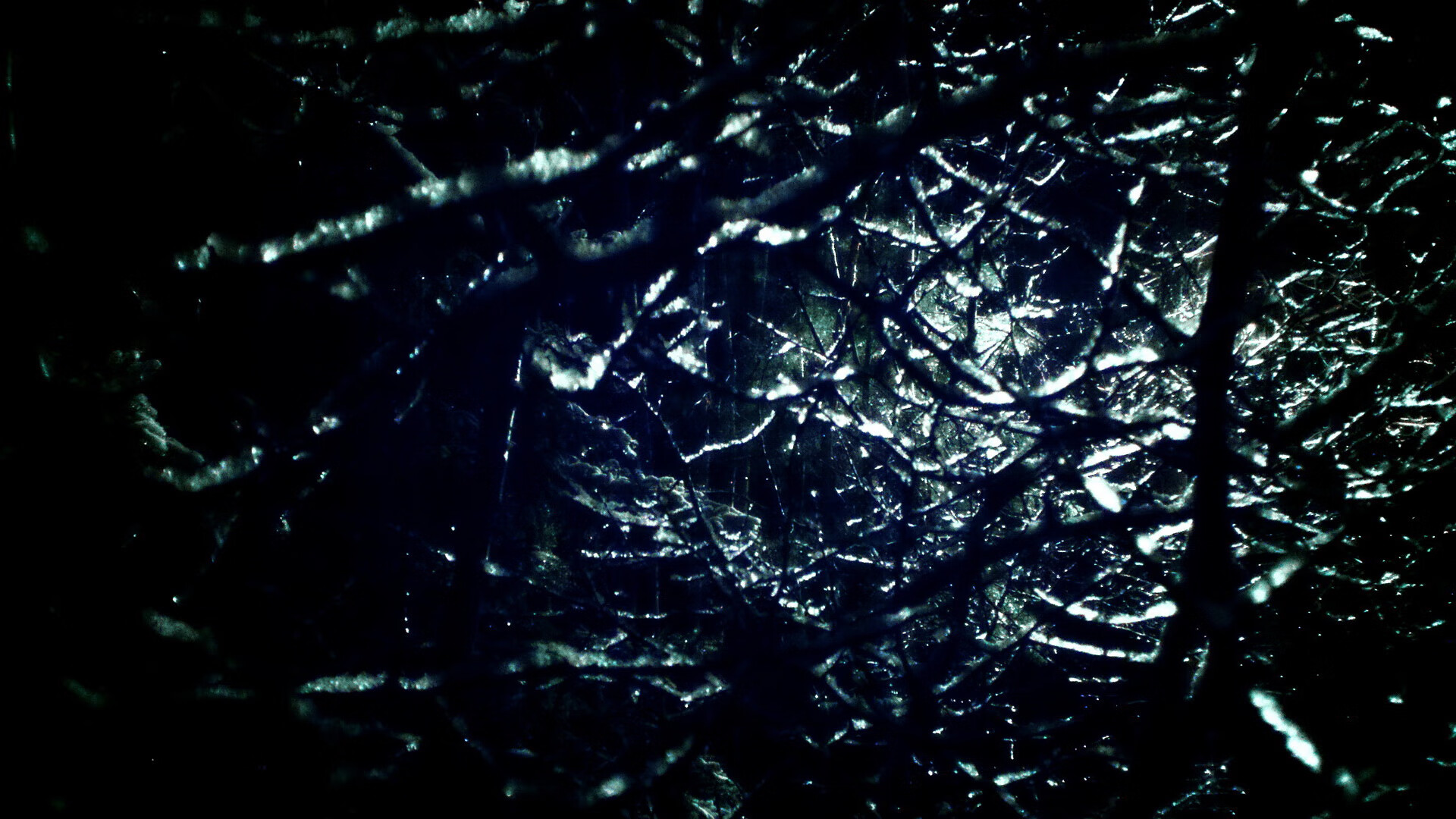 开云体育官方网站-双线争冠,英超焦点战与太阳单节爆发的体育史诗