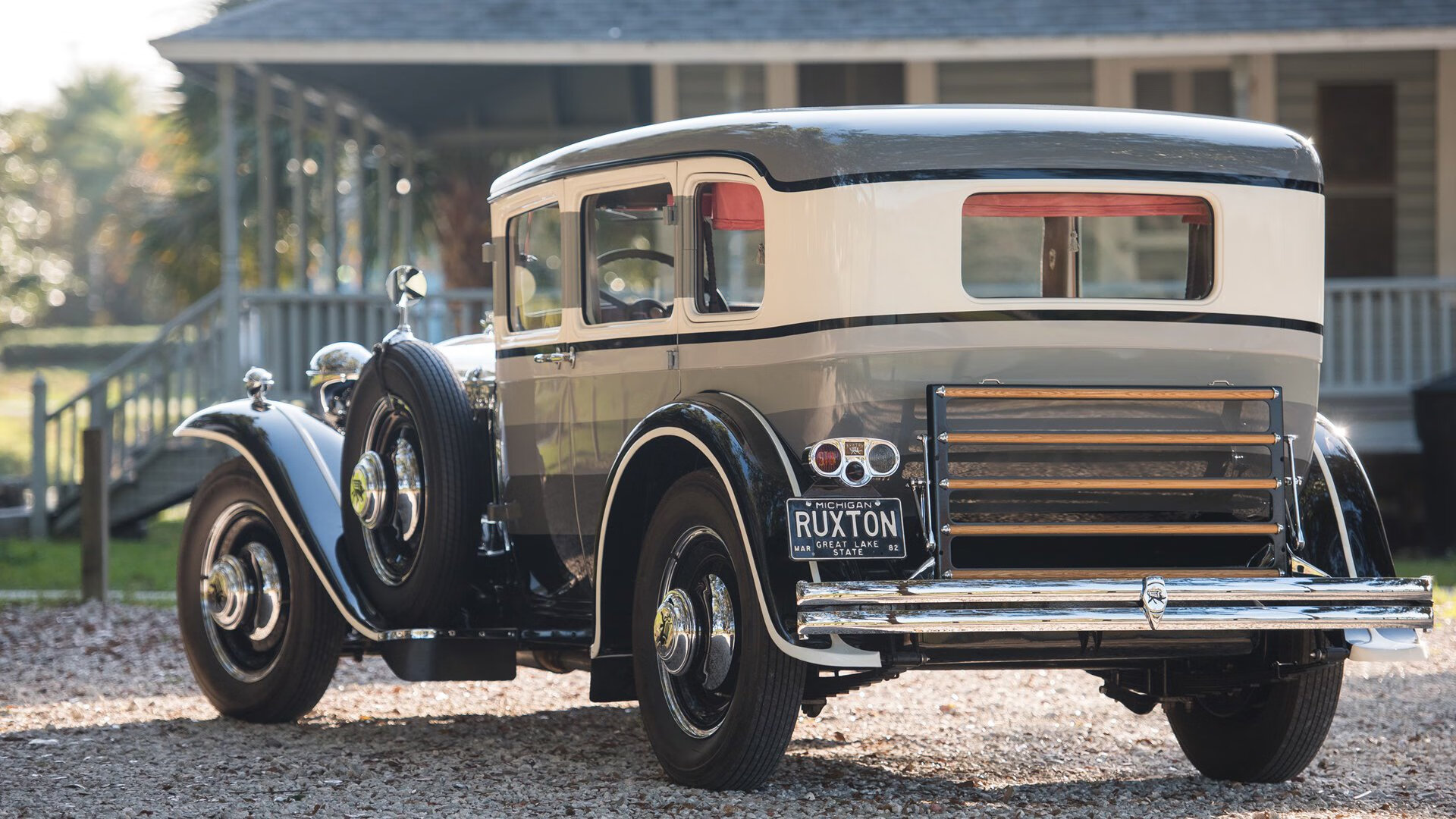 开云体育APP下载-爆发与完胜，当利拉德刺穿黑暗，国王照亮团队篮球的深邃星空