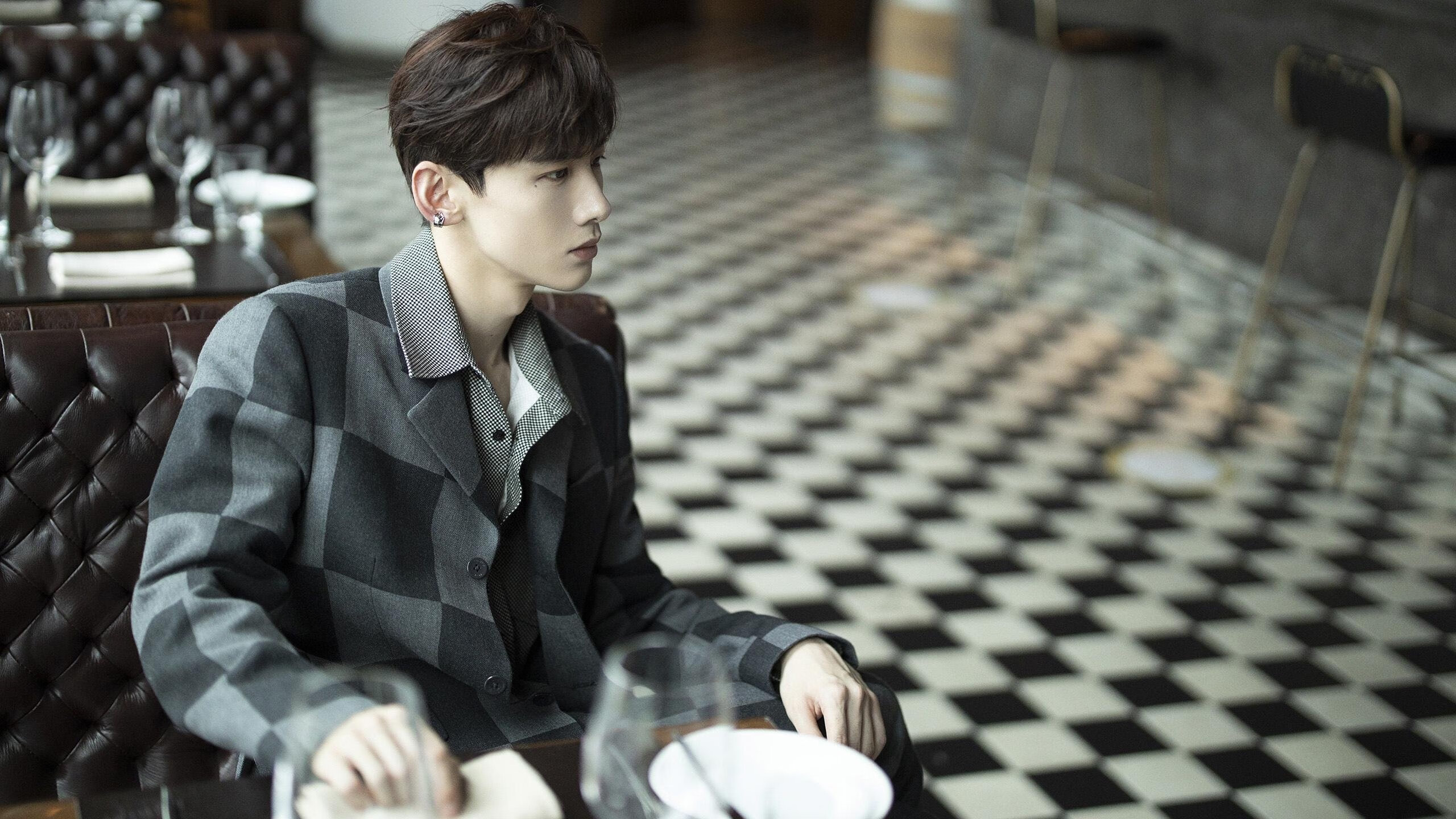 开云官网-冰与火之歌，从英格拉姆西甲主宰到灰熊团队风暴，篮球胜利的双重奏